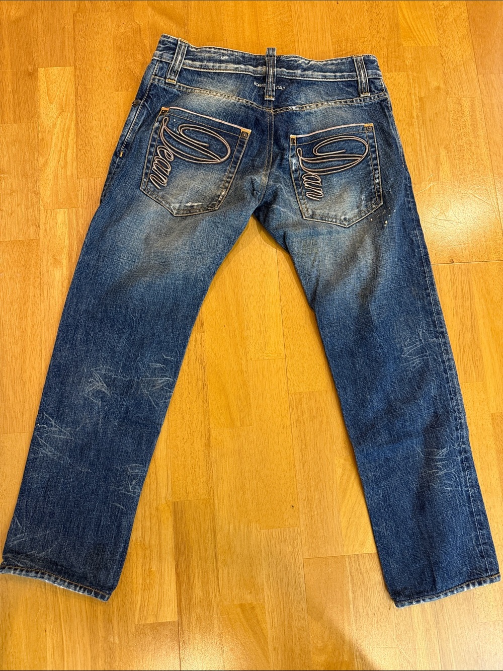 DSQUARED Indigo Washed Straight-Leg Jeans with Distressed Accents - Picture 3 of 6